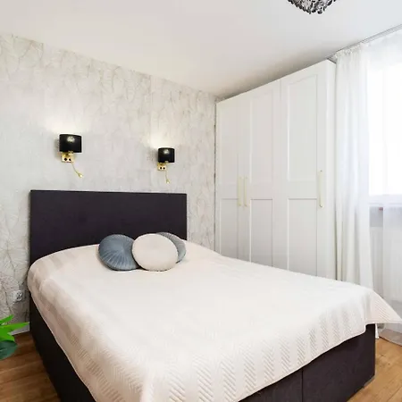 Sandstone Apartment Targowek Warszawa Zewnętrze zdjęcie