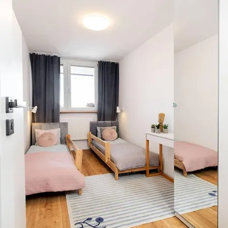 Sandstone Apartment Targowek Warszawa Zewnętrze zdjęcie