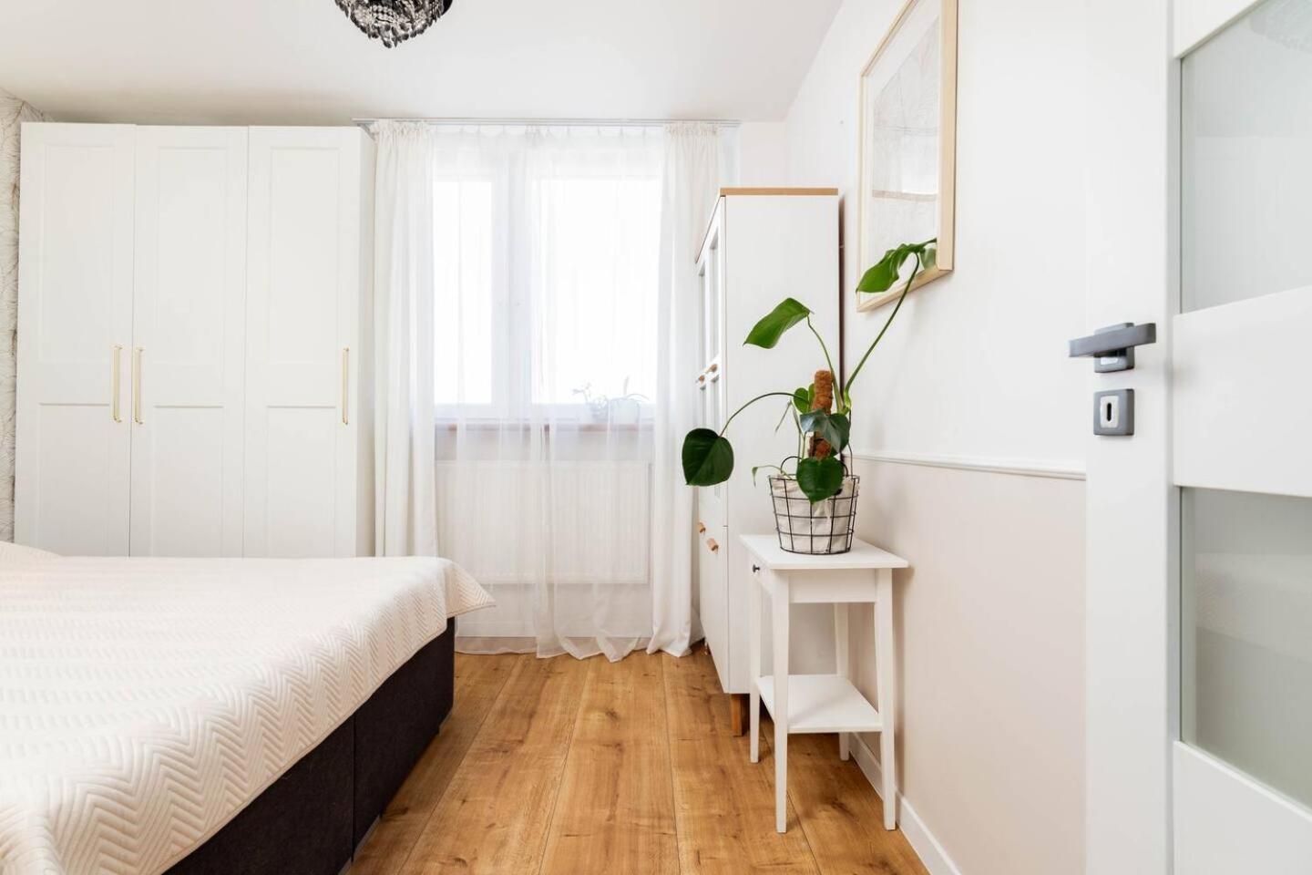Apartament Sandstone Targowek *